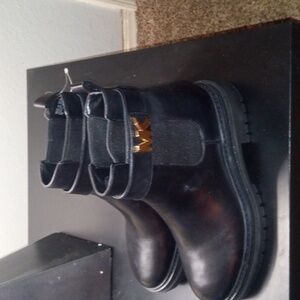 Michael‎ kors Chelsea boots brand new size 7